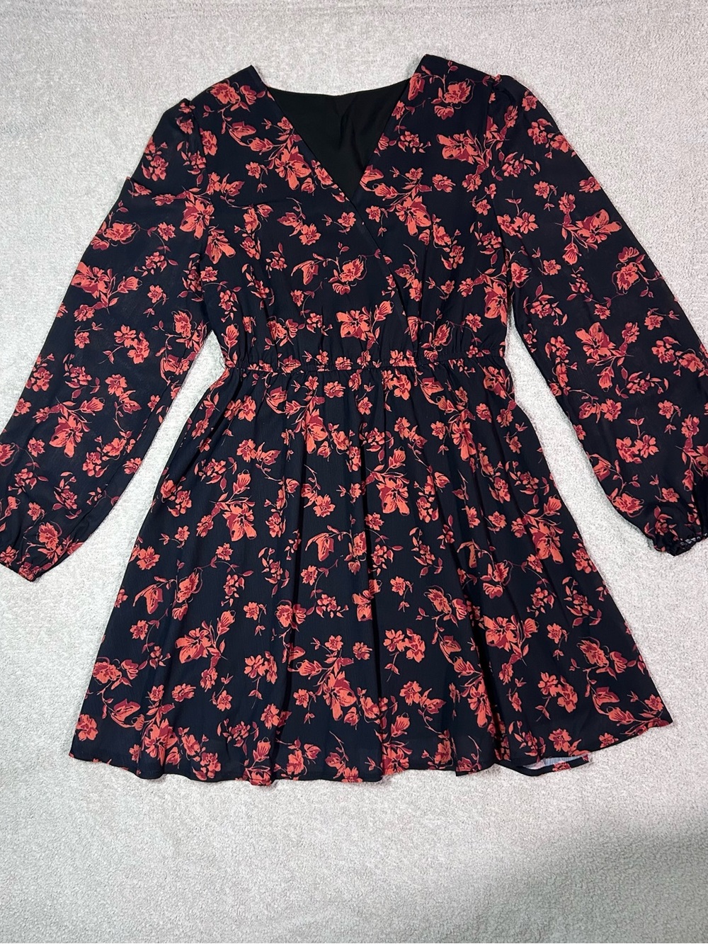 Women Floral Long-Sleeve Dress - Black with Red Floral